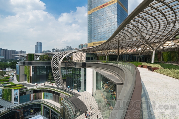 以花园为中心的广州Parc中心